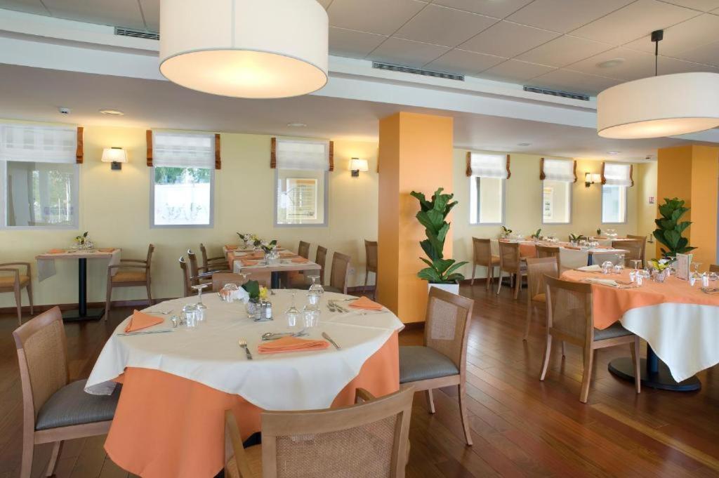 Aparthotel Domitys Les Cles D'Or Orthez Exterior foto