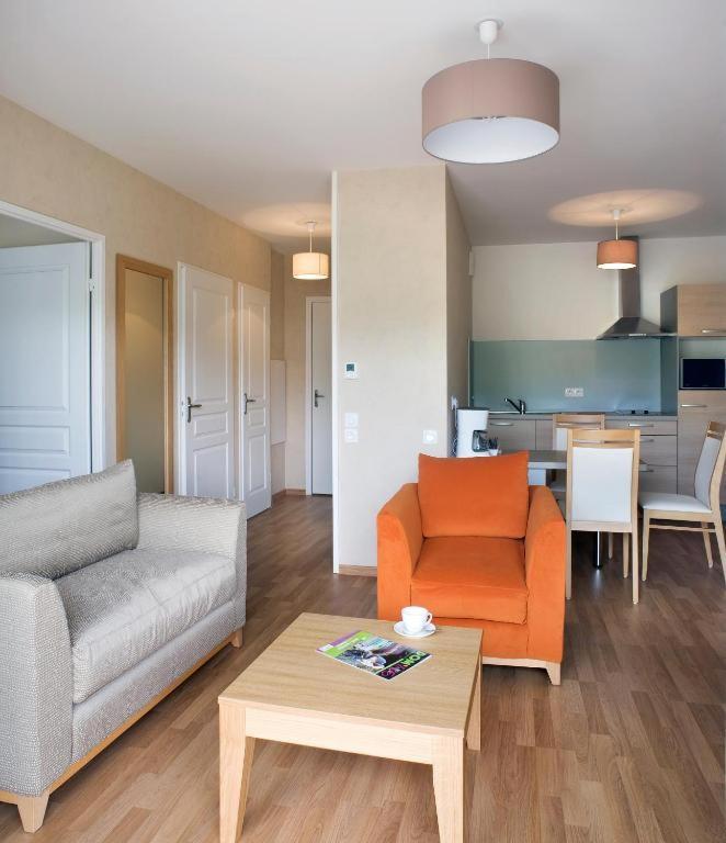 Aparthotel Domitys Les Cles D'Or Orthez Exterior foto
